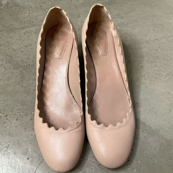 Chloé Leather Scalloped Accent Pumps - Picture 5 of 9